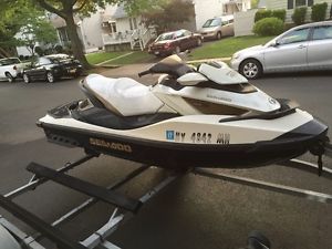 2011 Seadoo rxt gtx 260 IS limited suspension 88 hours!