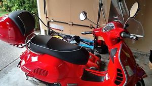 Dragon Red 2013 Vespa GTS 300 I.E. Super