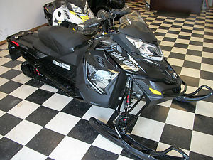 2016 Ski-Doo MXZX