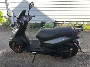 2014 Lance PCH 150 cc moped scooter