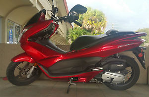 2013 Honda PCX150 Scooter - Fast - Efficient - Comfortable - Highway rated