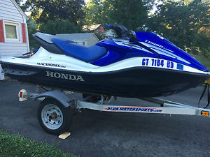 2005 Honda Aquatrax F12X Turbo w/ New Stage 2 Macsboost kit but Haul damage