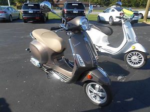 2015 Vespa Primavera 150 *NO RESERVE*