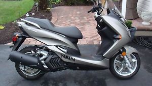 2015 Yamaha SMAX Scooter Only 300 Miles with 3 year Warranty