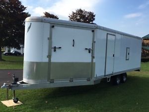 2011 Featherlite 1648 Perfectfit Snow TRL