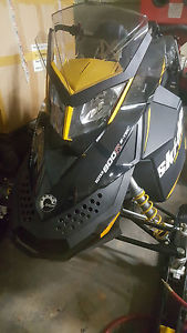 Skidoo  Renegade 800r etec 2012    LQQQQQQQQK
