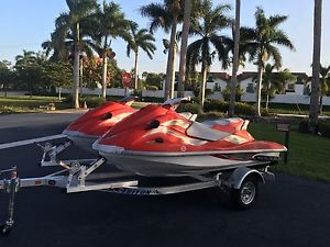 2005 Yamaha VX Deluxe Pair 3 Seaters PWC 97 Hours Only Trailer 4 Stroke 110HP Ea