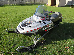 POLARIS 550cc SNOWMOBILE LOW MILES 2213 SUPER CLEAN EDGE SUSPENSION GARAGE KEPT