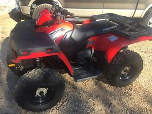 Polaris ATV 4x4 ! Loaded ! Low hrs