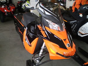 New 2016 Ski-Doo Renegade BackCountry 600etec sled snowmobile black/orange 0 mi.