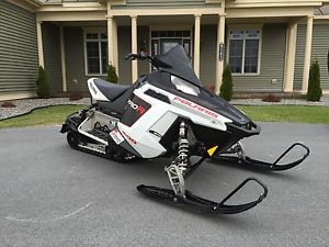 2011 polaris pro r 600 Estart snowmobile SHIPPING AVAILABLE!