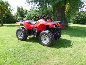 Yamaha Grizzly 350 2 x 4 Wheel Drive Agriculture Quad IMMACULATE HARDLY USED