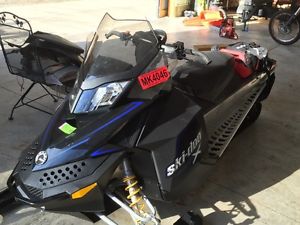 Skidoo Ski-doo 800 R Renegade Mxz X 2008 only 4800 miles!