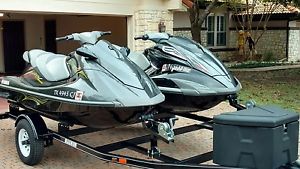 2 Yamaha Waverunners - 2014 VX Deluxe and 2009 FX HO 1.8 with trailer