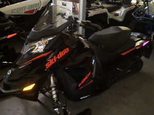 2015 Ski-Doo MXZ TNT