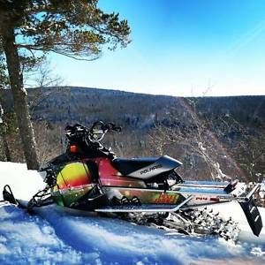 Polaris Switchback Assault 800 Snowmobile - Mint - Extras - Warranty!!!