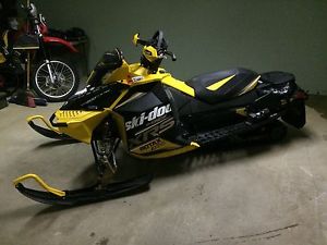 2012 Ski-Doo xrs 800