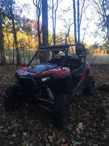 Polaris RZR 2015 900s