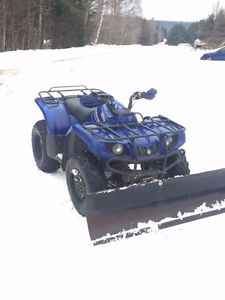 2006 Yamaha Bruin 350 4x4 with plow and winch / Same as Grizzly