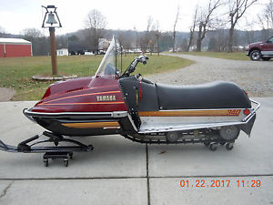 Snowmobile - 1980 Yamaha 340 Enticer ED