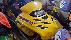 2000 Ski Doo MXZ 700