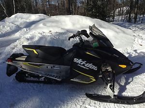 2015 Ski-Doo mxz sport