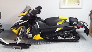 2016 Ski Doo Blizzard 800 (NO Reserve)