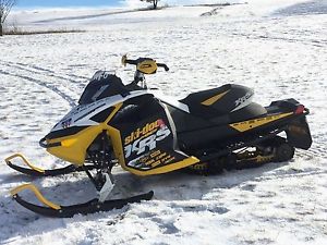 Ski-Doo XRS E-Tech 800, yr 2011