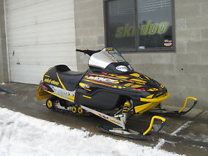 2002 Ski-Doo MXZ 800