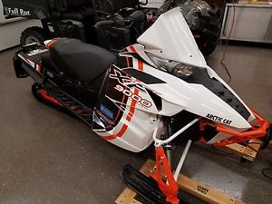 Snowmobile 2 - 2015 Arctic Cat XF 9000 Limited Sno Pro