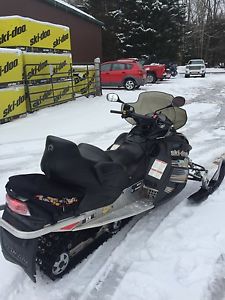 Skidoo GSX 600 SDI snowmobile