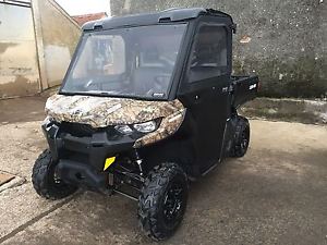 Can-Am Defender DPS HD8 4x4 Side by Side c/w Cab