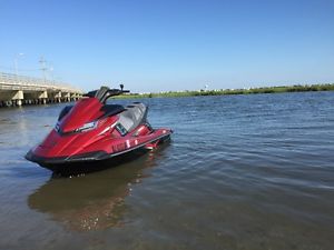 2014 Yamaha Waverunner FXHO like new 100 hours. Trailer included