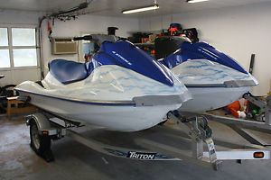 Yamaha (2) 2006 Yamaha VX110 Waverunners w/ Trailer