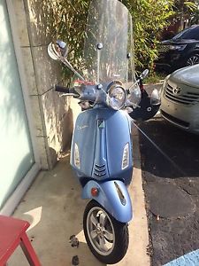 2015 Piaggio Vespa Primavera Scooter