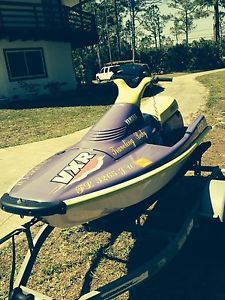 yamaha watercraft waveruner  650 VXR with less than 10 hours