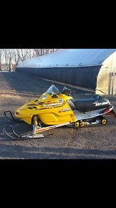 skidoo Mxz 2001