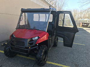 POLARIS RANGER EFI 500 MID SIZE,HEATER HARD INCLOSURE PRICED LOW FOR QUICK SALE