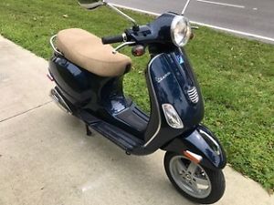 2013 Vespa LX50~Beautiful Color~650 miles~Awesome~Runs and drives Perfect~$ave!