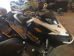 2009 ski doo mxzx 800. Great shape. New top ebd