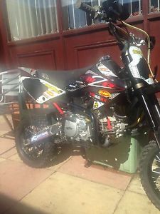 M2r racing pit bike 150cc