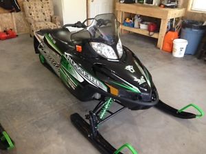 snowmobile Arctic Cat
