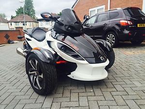 CAN-AM SPYDER RSS SE5 2014 64 REG LIMITED EDITION PEARL WHITE WITH £2400 EXTRAS