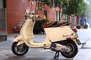 2013 Vespa LXV 150 ie
