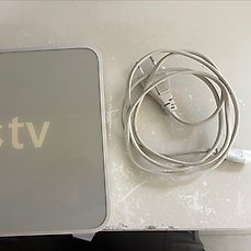 Apple TV (1st generation) - Computer image 1